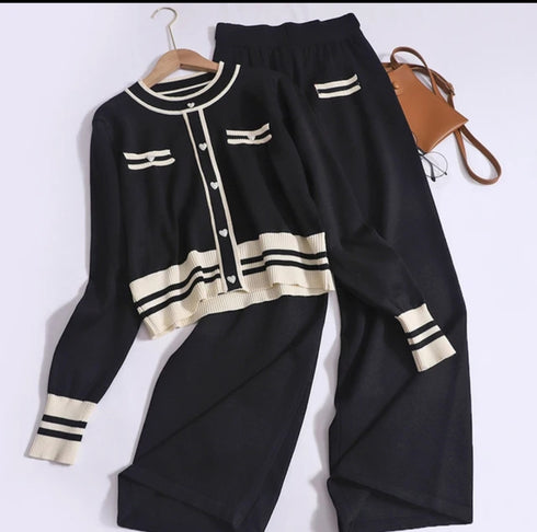 Single Breasted Design Round Neck Knitted Co-Ord Sets